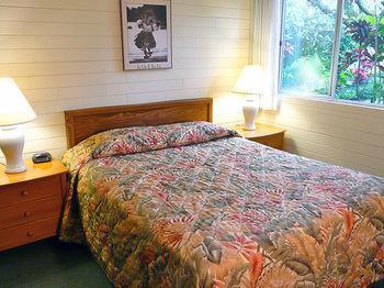 Hotel Dolphin Bay Hilo