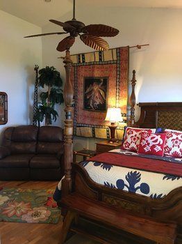 The Bay House Hilo
