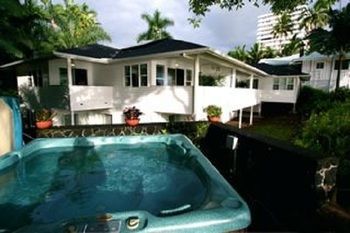 The Bay House Bed & Breakfast 3*
