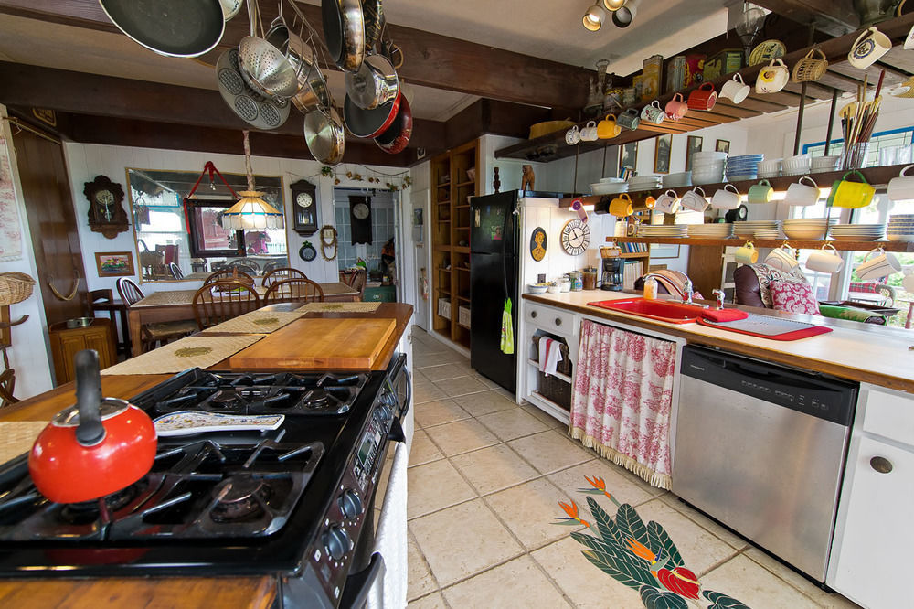 Hale Kawehi 3* Hilo