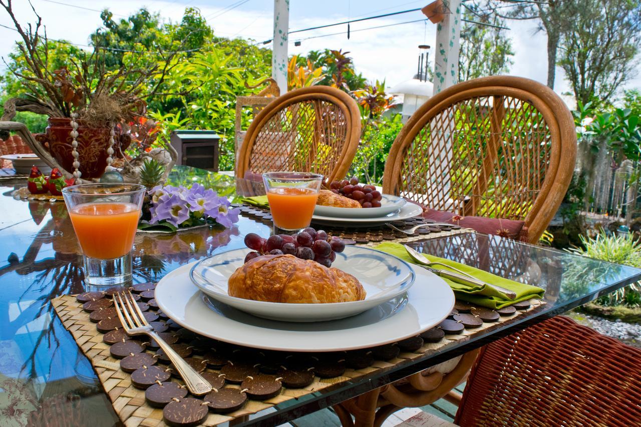 Hale Kawehi Guest house