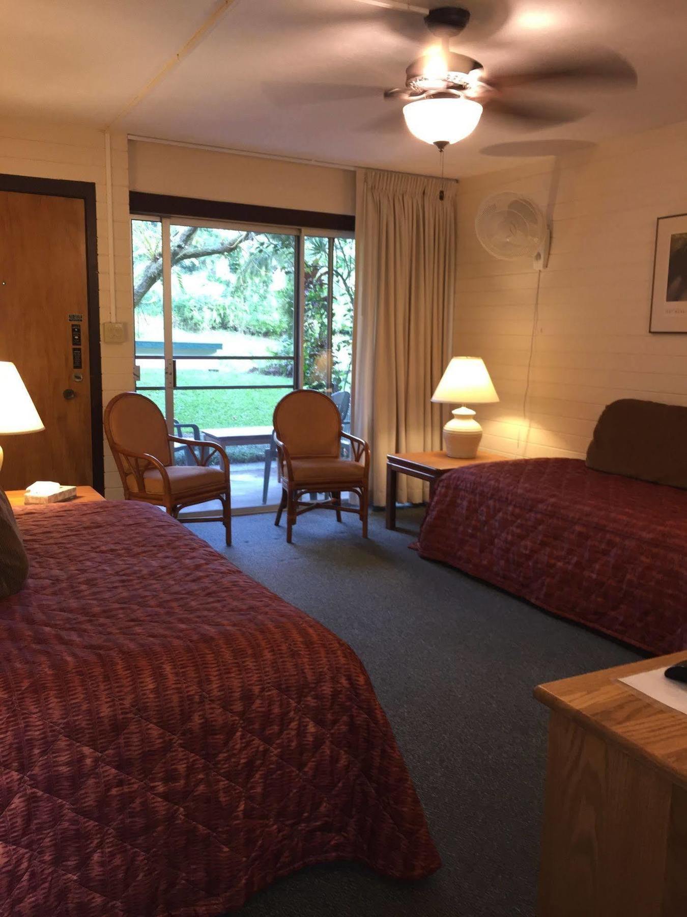 Hotel Dolphin Bay 2*