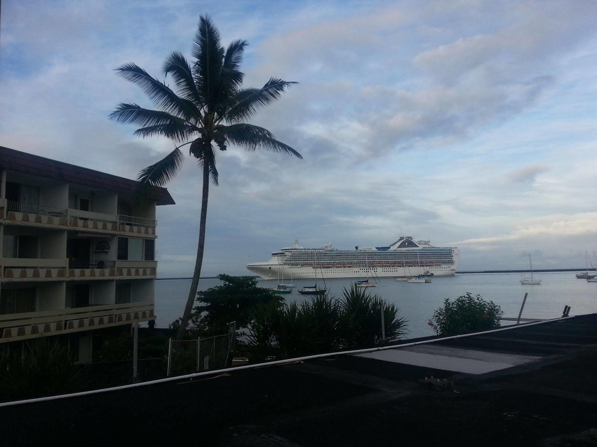 Reeds Bay 3* Hilo
