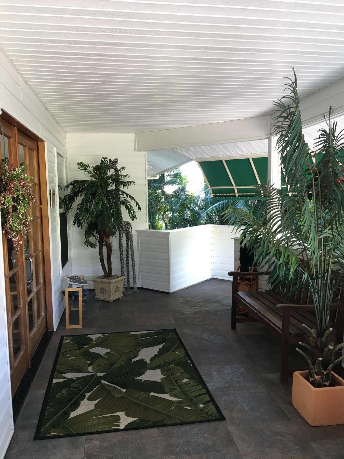 The Bay House 3*