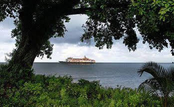 The Bay House Hilo
