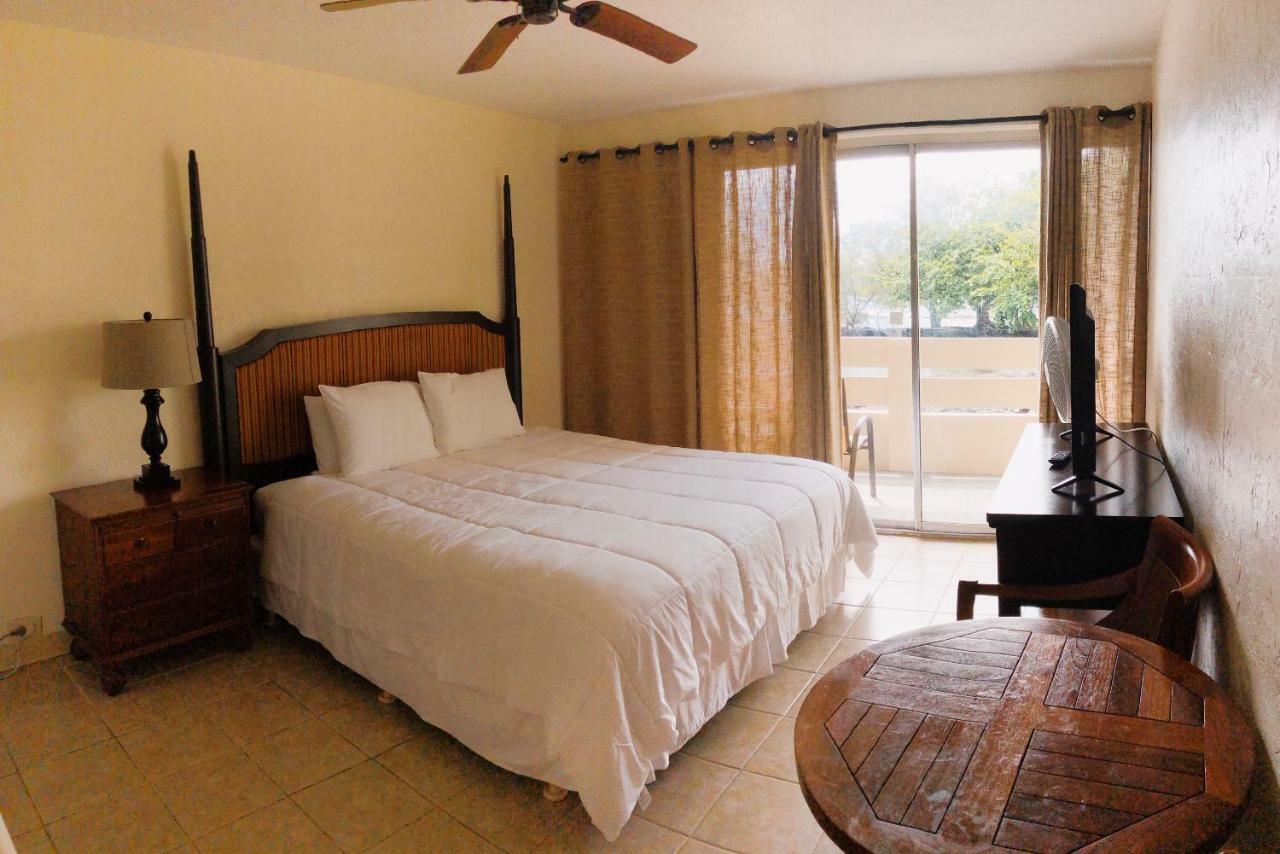 Hotel Reeds Bay 3*