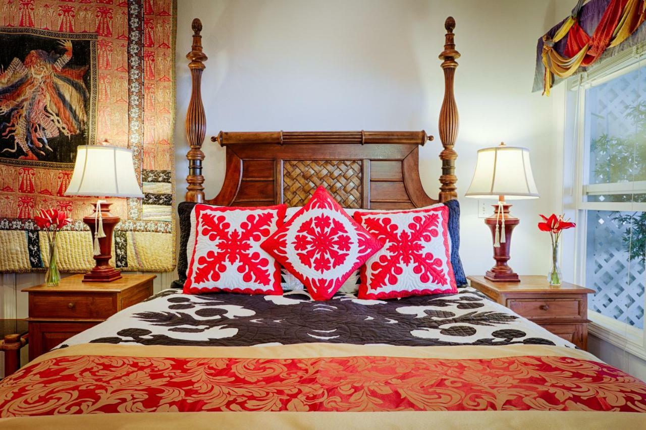 The Bay House Bed & Breakfast 3*